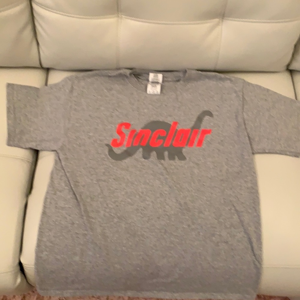 Gildan Tee Shirt NWOT